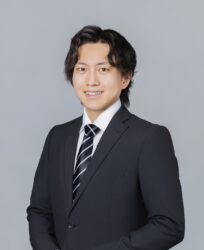岡本隼弥弁護士