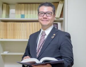 安藤秀樹弁護士