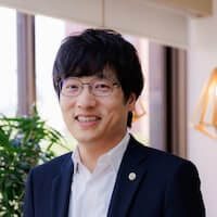 許泰朗弁護士